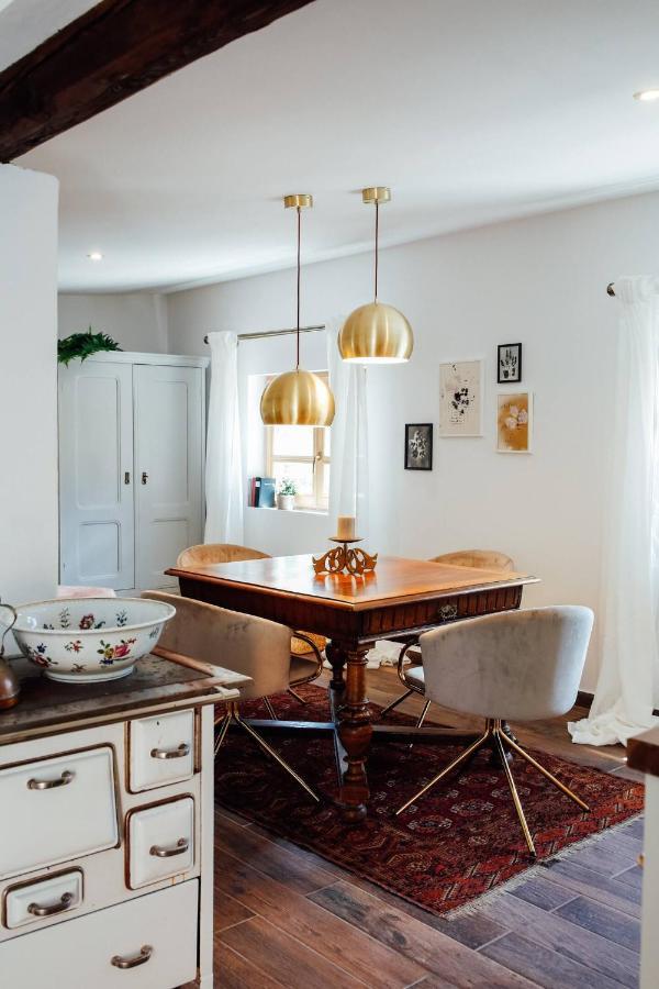 Apartment Aussee- Atelier Salzherrenhof- Kueche, Wlan, Netflix Bad Aussee Bagian luar foto