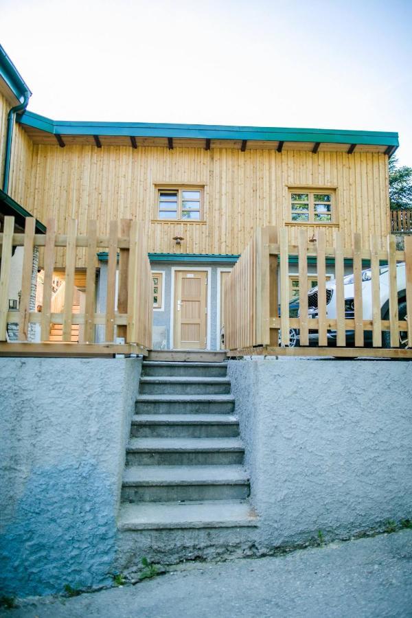 Apartment Aussee- Atelier Salzherrenhof- Kueche, Wlan, Netflix Bad Aussee Bagian luar foto
